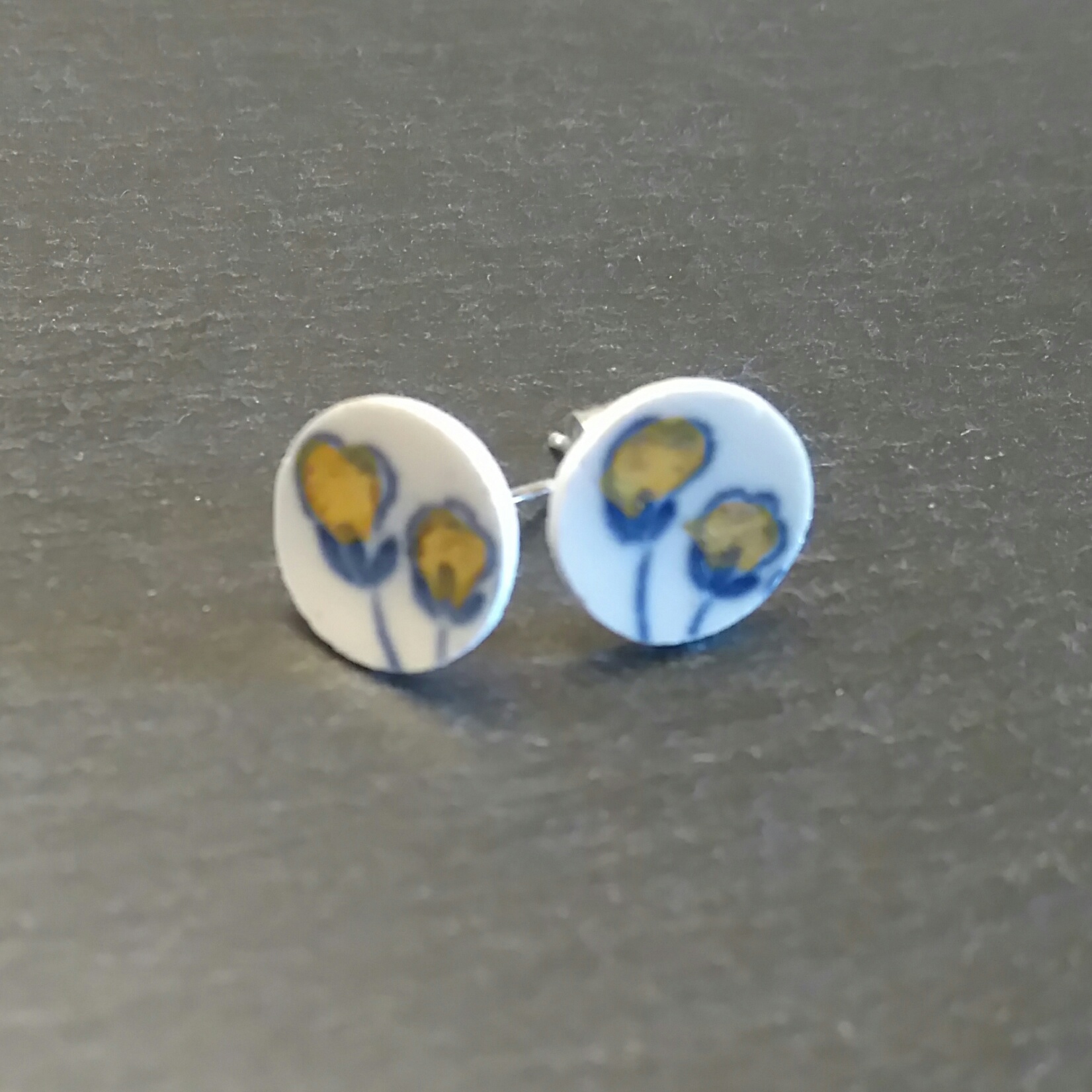 10mm Simple Stud Earrings - Little Yellow Flowers