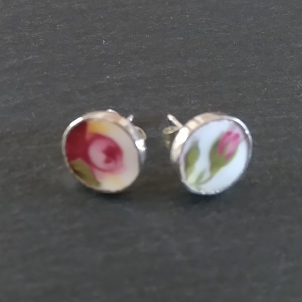 Old Country Roses Stud Earrings - bud and rose